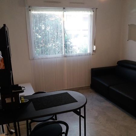 Studio Bord De Mer Nice Ouest Apartment Bagian luar foto